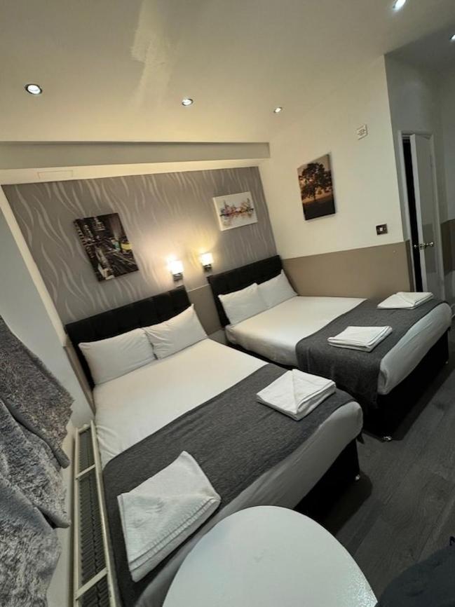 Tony'S House Hotel London Exterior photo